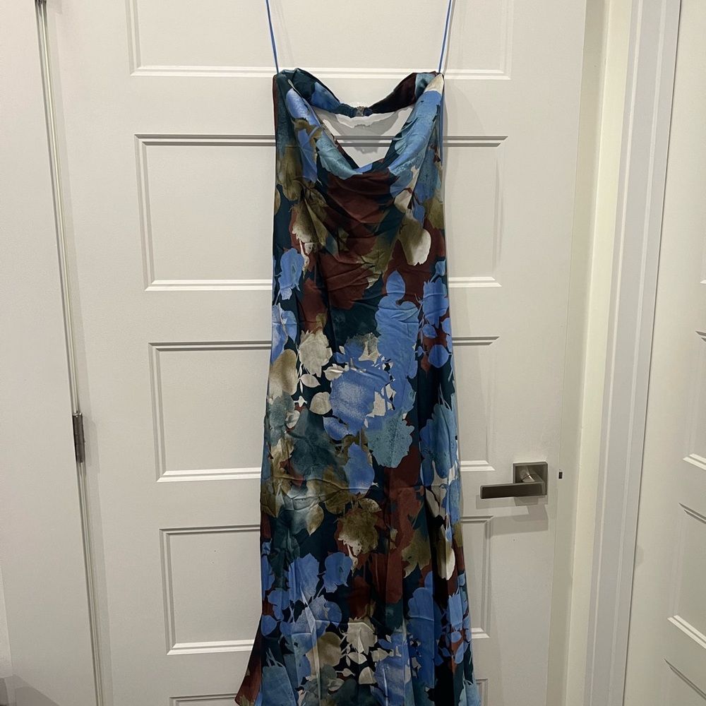 12th Tribe Natalia Blue Floral Printed Strapless Maxi Dress